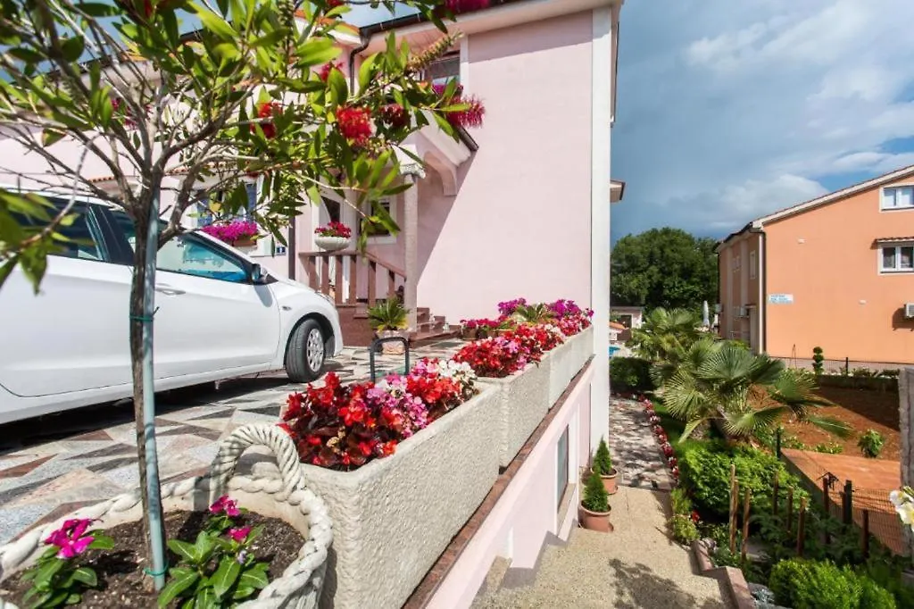 Apartman 1 Paola Krk Town